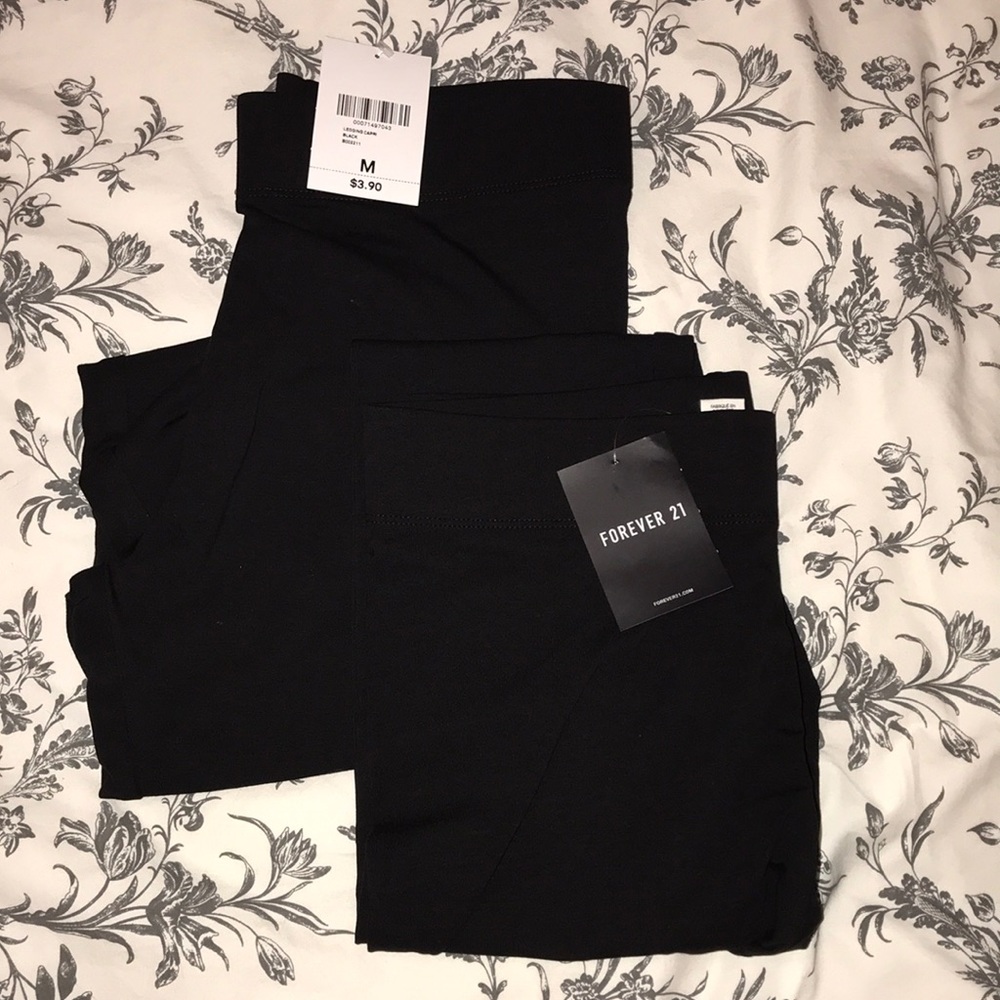 Women’s Capri Forever 21 leggings new